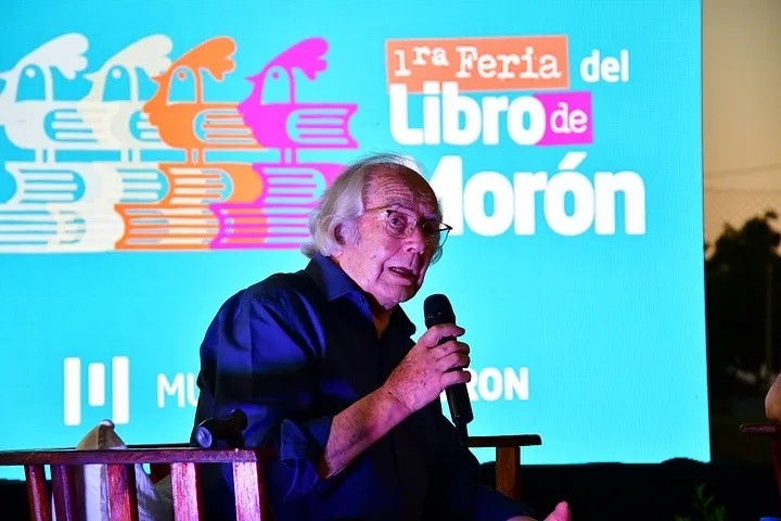 Feria del Libro de   <a href='https://www.cronica.com.ar/tags/Morón'>Morón</a>: más de 5 mil personas disfrutaron de la primera edición. 