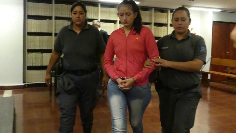 La mujer decidió evitar el juicio y la declaración de los más de 15 testigos.