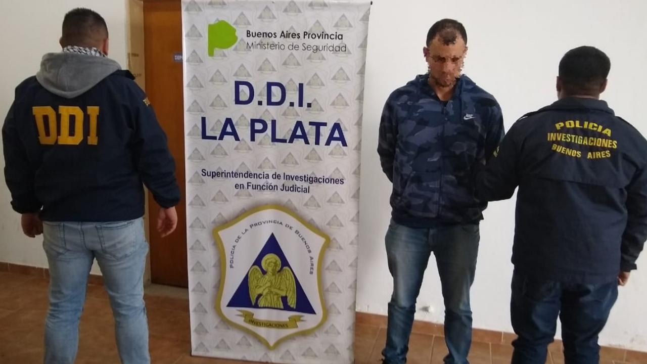 El delincuente fue detenido en la sede del mencionado sindicato.