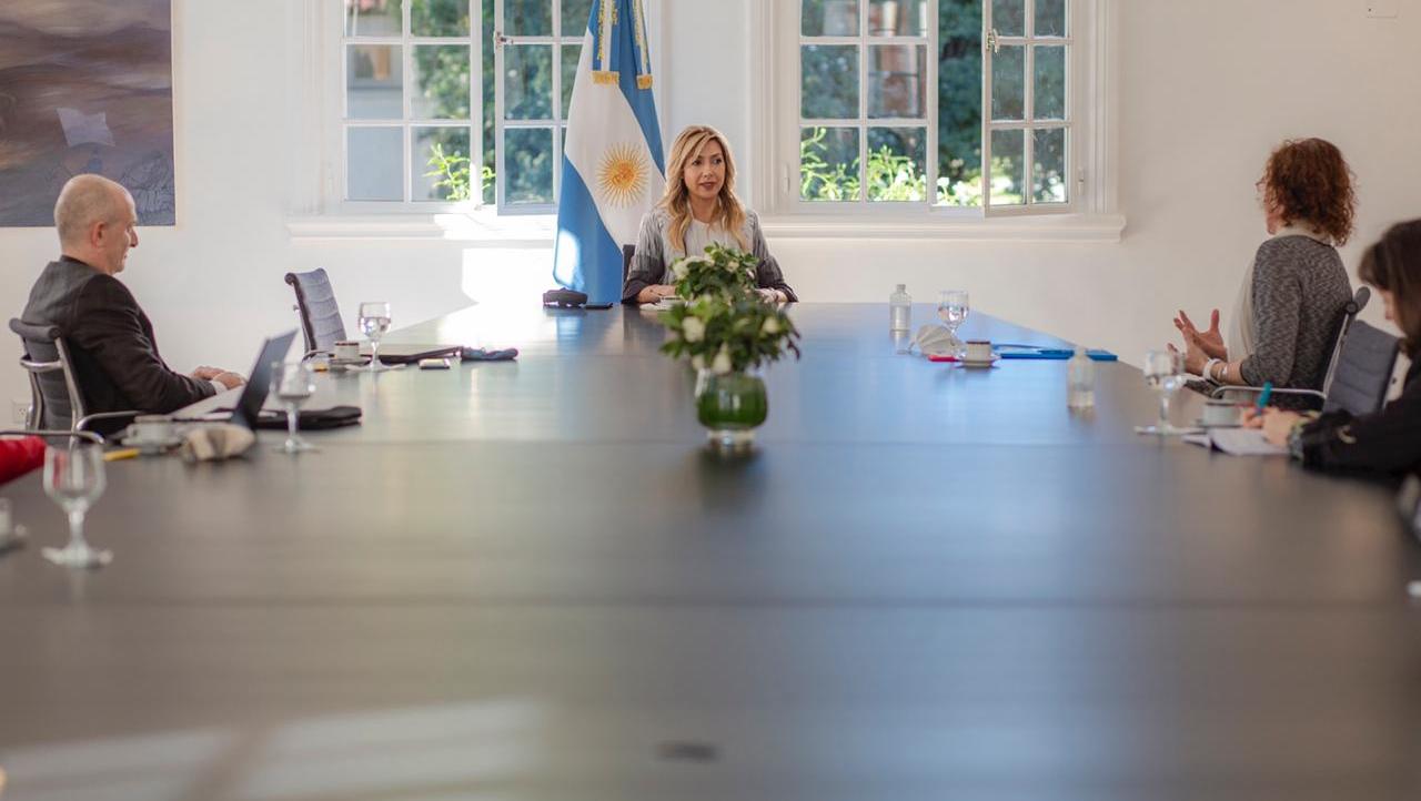 Fabiola Yañez se reunió con autoridades de Unicef Argentina.