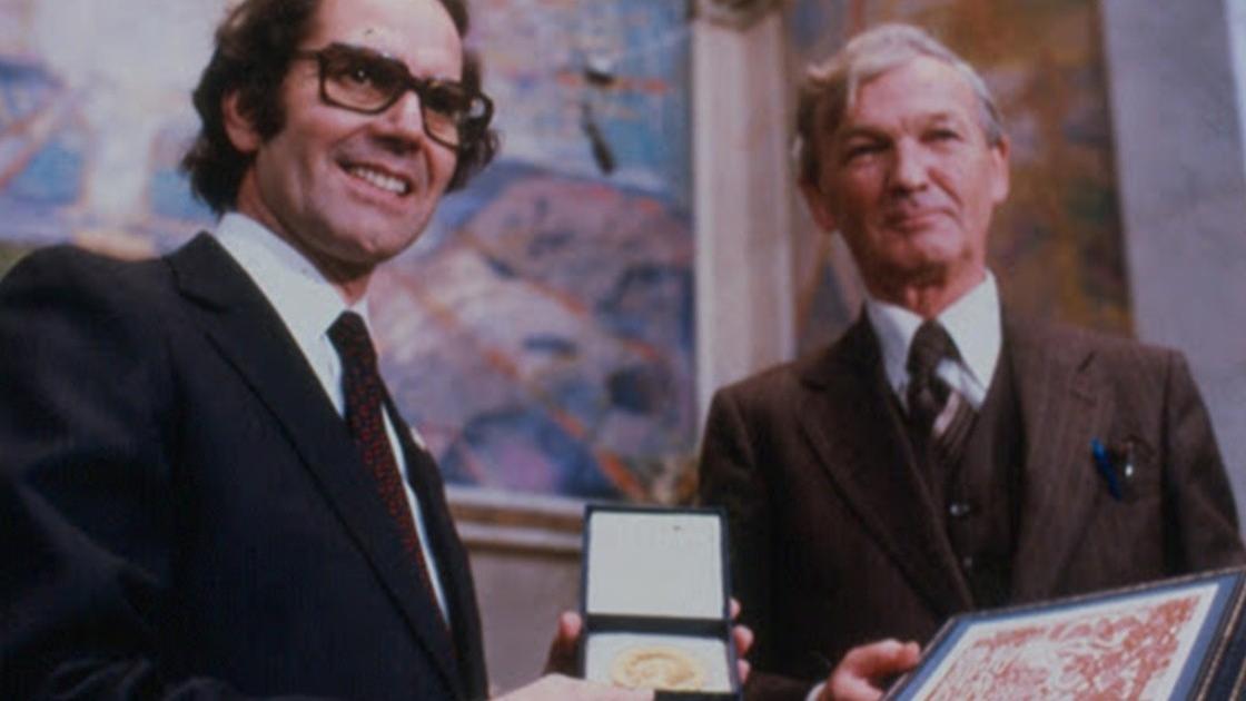 Hace cuatro décadas, Adolfo Pérez Esquivel hizo historia al ser galardonado con el Nobel (Archivo).