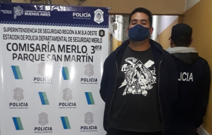 Este es el individuo que fue capturado por haber asesinado a balazos al motociclista.