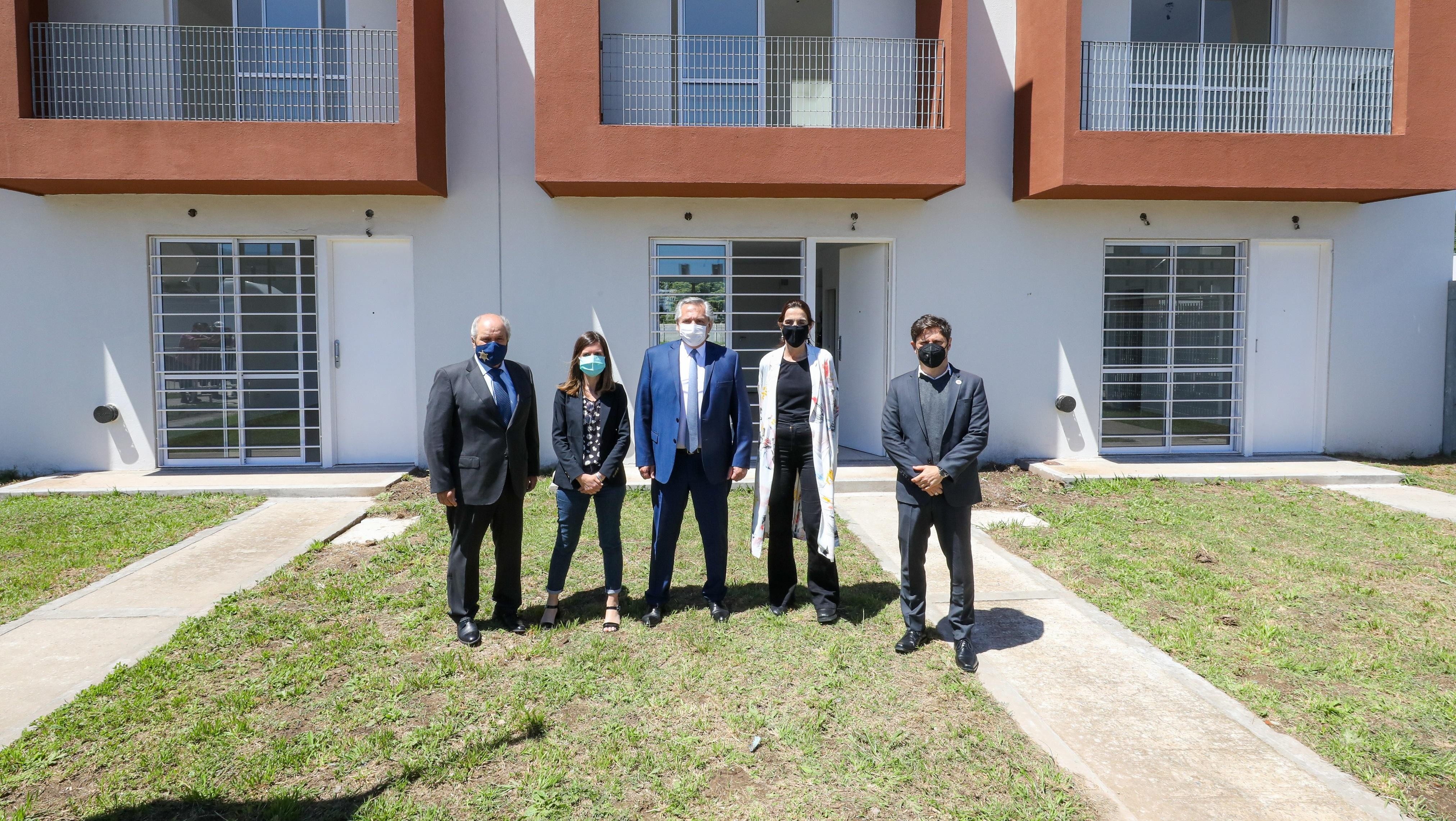 En el acto anunció la finalización de 92 unidades habitaciones en Florencio Varela.