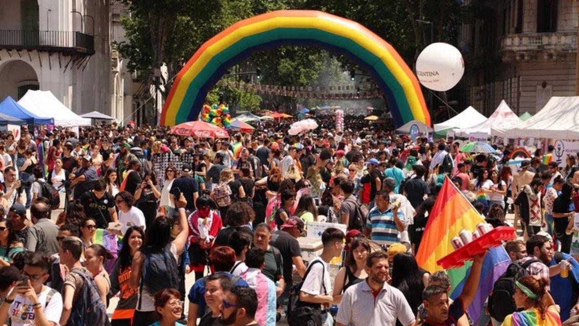 La multitudinaria marcha del Orgullo LGBTIQ que se realizó el año pasado, cuando no había coronavirus. 