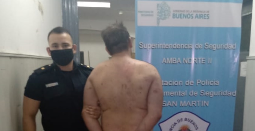 Este es el individuo que fue capturado por los efectivos policiales en Villa Ballester.