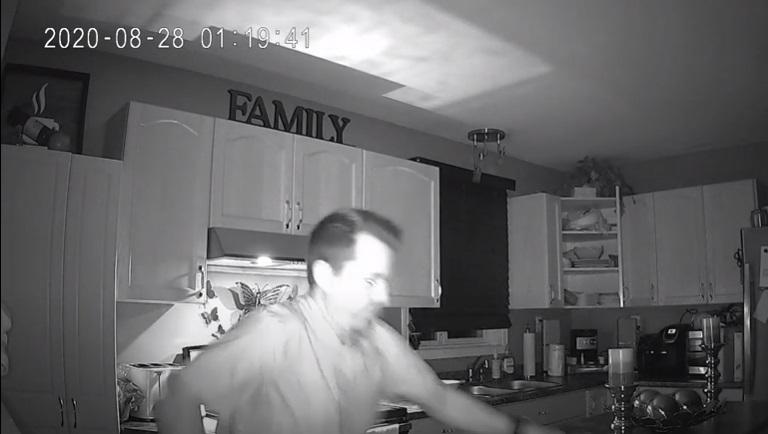 Familia filmó videos de supuesta actividad paranormal.