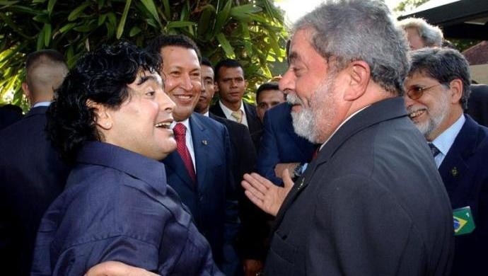 Lula, uno de los que recordó a Diego Maradona.