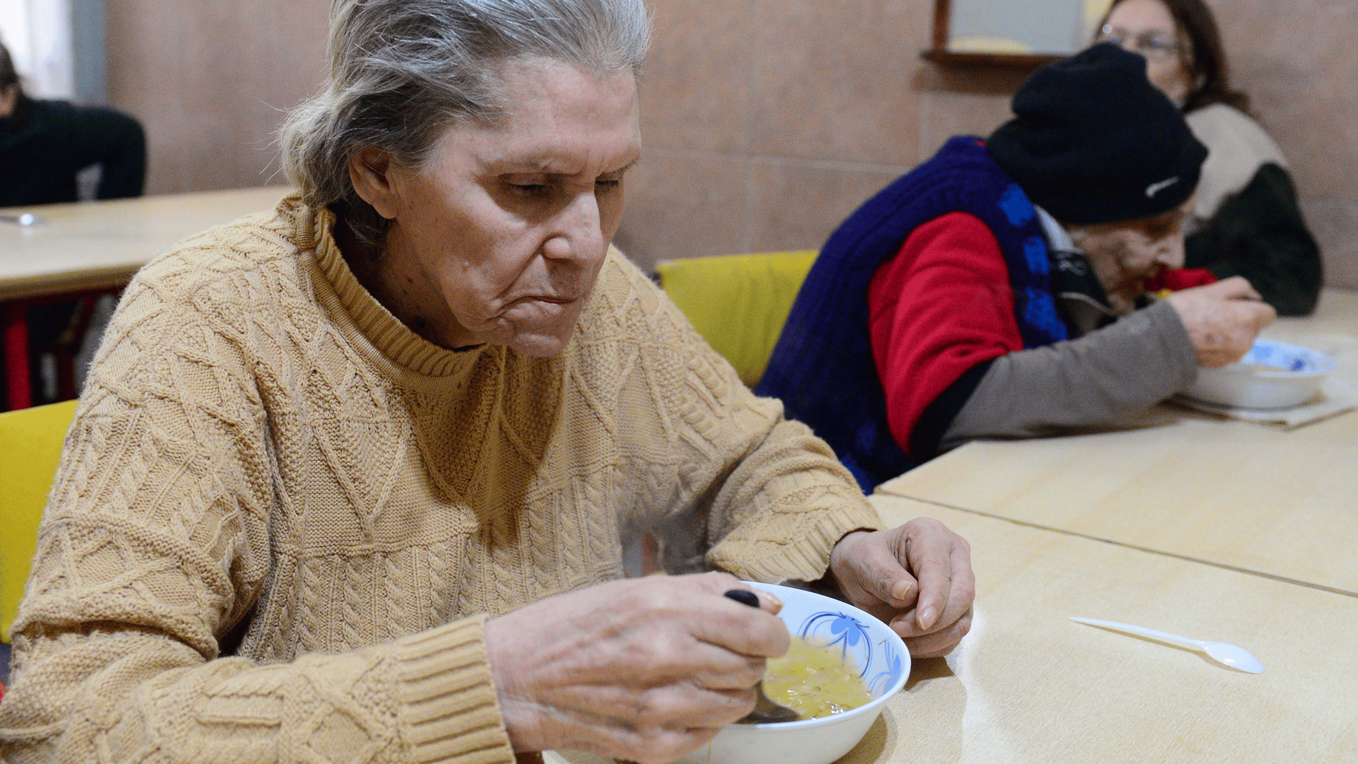 Los abuelos recibirían cuatro aumentos anuales (Crónica).