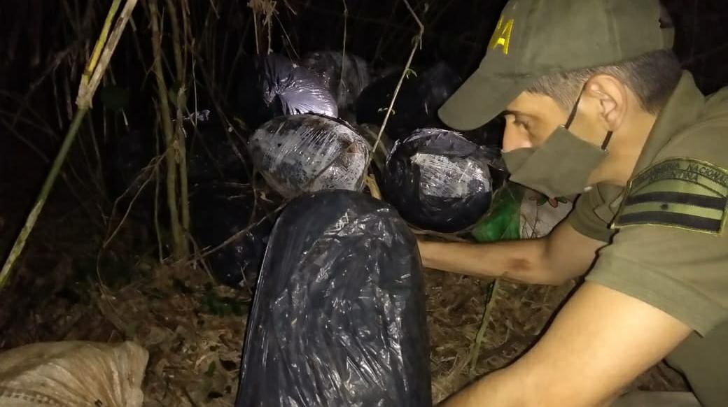 Así secuestran casi cuatro toneladas de marihuana en Misiones.