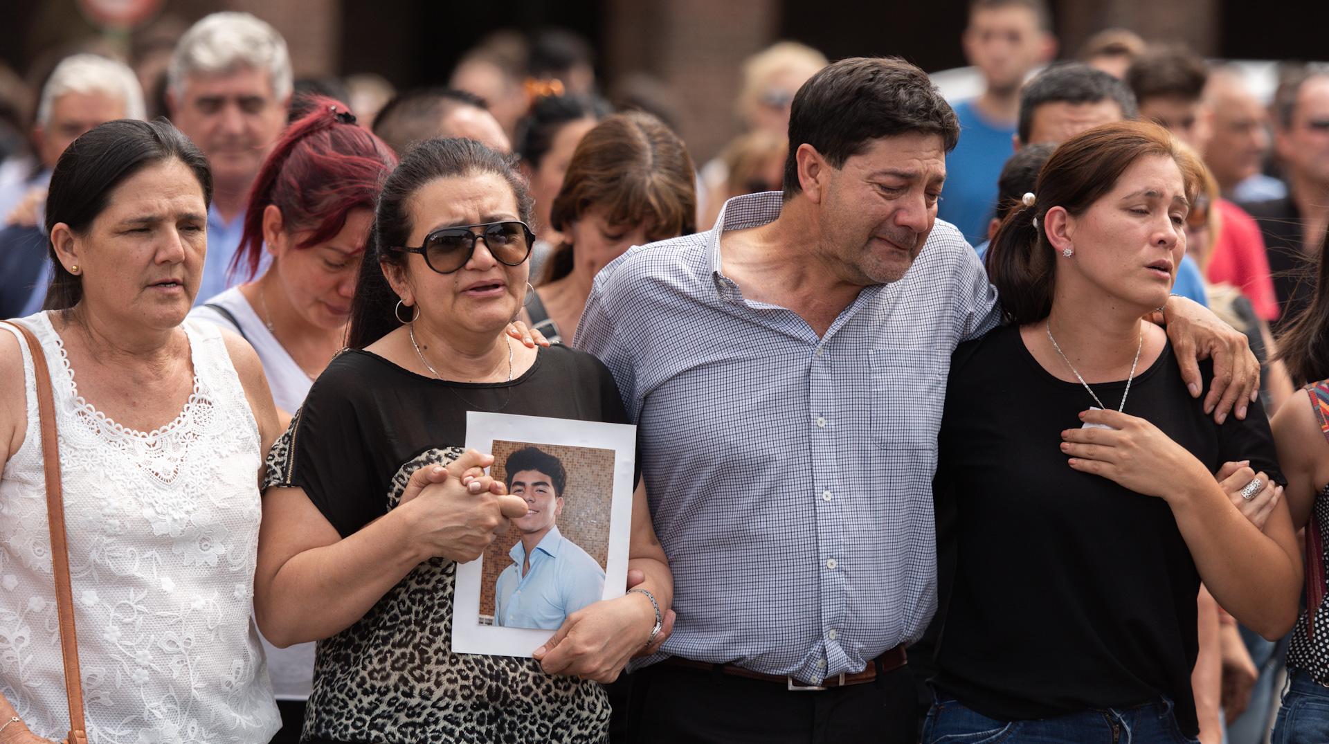 Silvano Báez y Graciela Sosa, los padres del joven asesinado. 