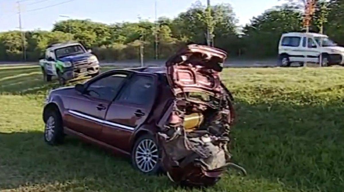 Así quedó el auto tras el accidente. 