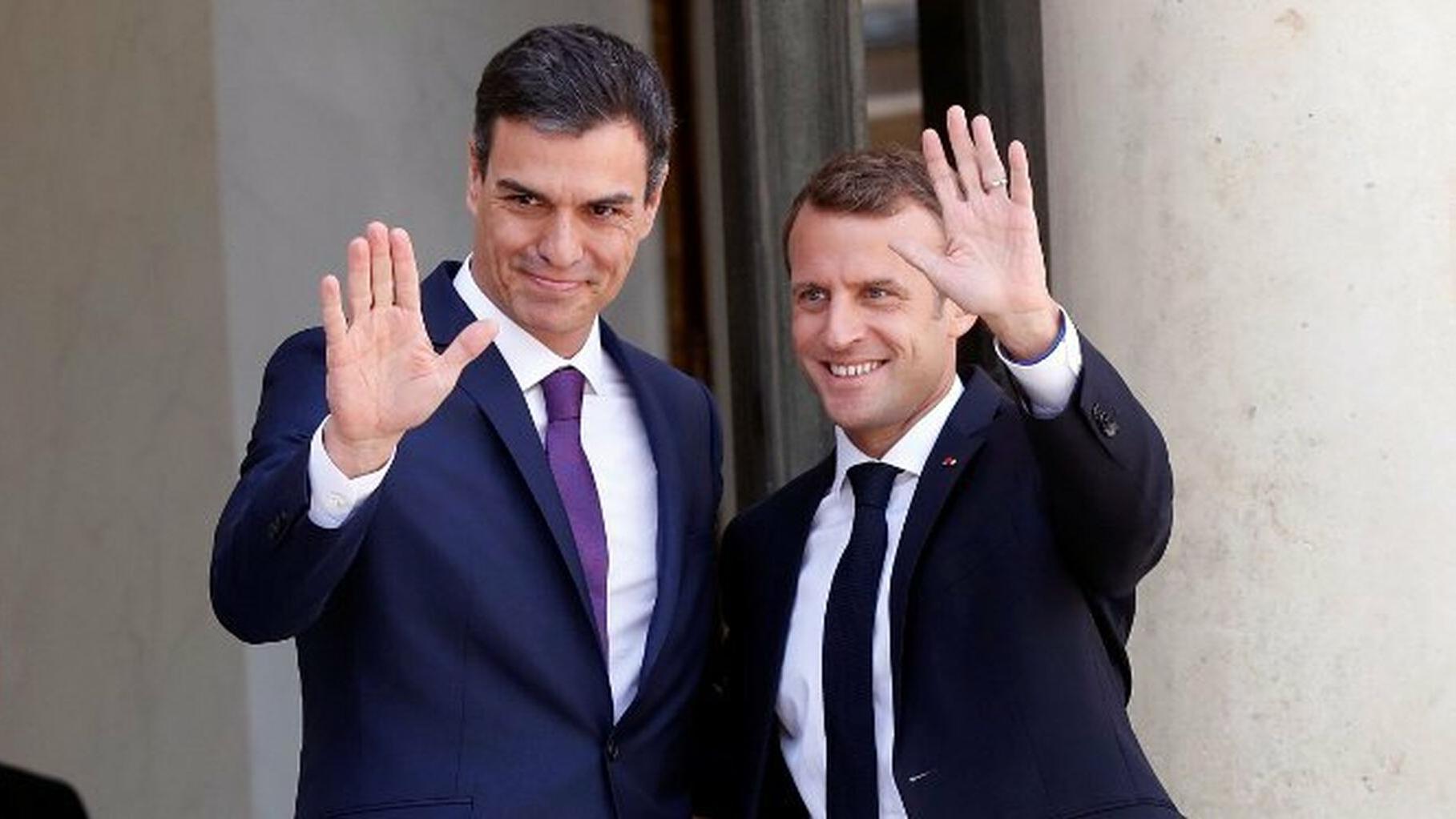 Emmanuel Macron y Pedro Sánchez compartieron reunión el lunes pasado (Twitter).