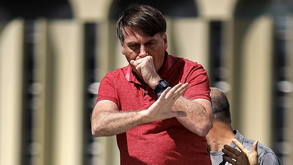 Para Bolsonaro, el mejor antídoto contra el coronavirus es contagiarse.