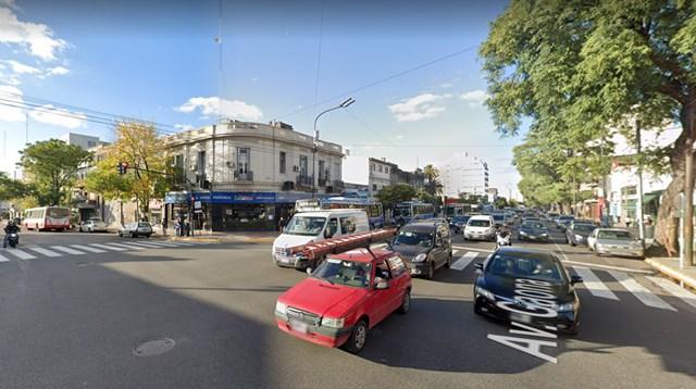 El hecho ocurrió en la intersección de las avenidas Nazca y Gaona, en el barrio porteño de Flores. 