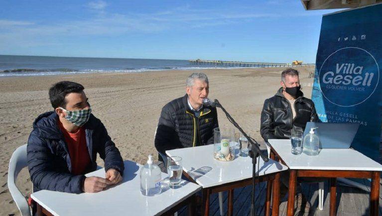 El intendente de Villa Gesell,  Gustavo Barrera, anunció la nueva medida con el fin de evitar 