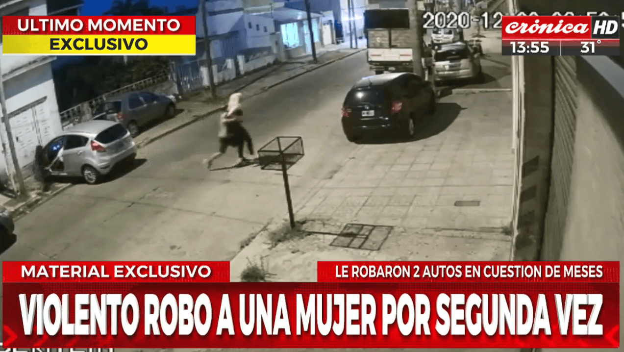 El momento del indignante robo (Crónica HD).