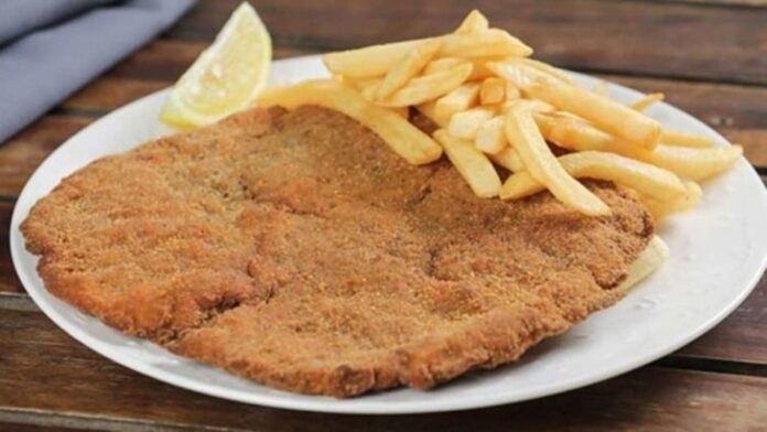 Un hombre, cuatro perros y dos gatos murieron tras comer milanesas en mal estado.