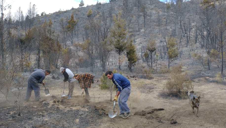 Una leve llovizna enfrió la zona de Cuesta del Ternero.