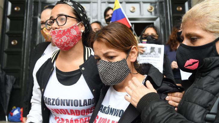 El abusador habría drogado y abusado de la víctima en un local de uniformes de ropa luego de convocarla a una supuesta entrevista laboral.(Crónica: Rubén Paredes)