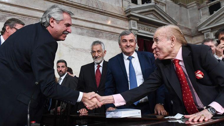 Alberto Fernández junto a Carlos Menem en la apertura de las sesiones legislativas del Congreso.