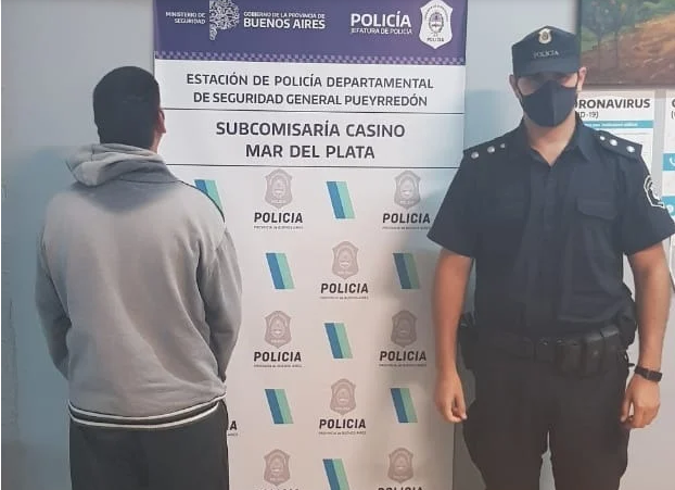 El hombre está libre y se lo someterá a pruebas psiquiátricas. 