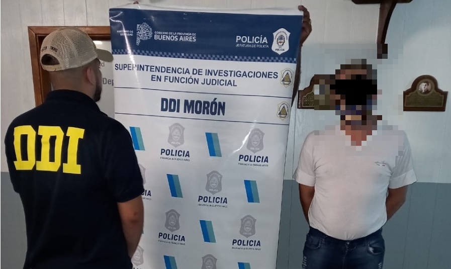 Este es el individuo, de 47 años, que fue detenido por secuestrar y torturar a su ex novia.