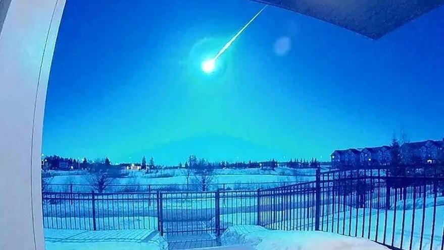 Los fragmentos del meteorito pudieron haber aterrizado en alguna parte de la provincia de Alberta.