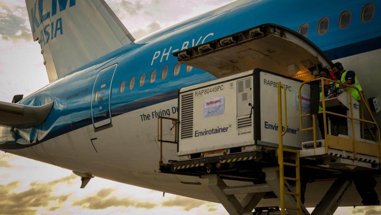 La vacuna Sinopharm contra el coronavirus provenientes de China arribaron en un vuelo de Air France KLM.