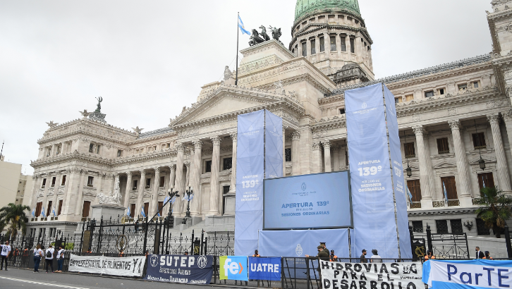 El inicio de las sesiones ordinarias en el Congreso contó con una concurrencia menor a la del 2020, previa a la pandemia (Rubén Paredes/Crónica)