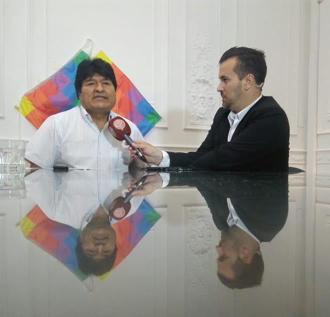 Marco Bustamante entrevista a Evo Morales.