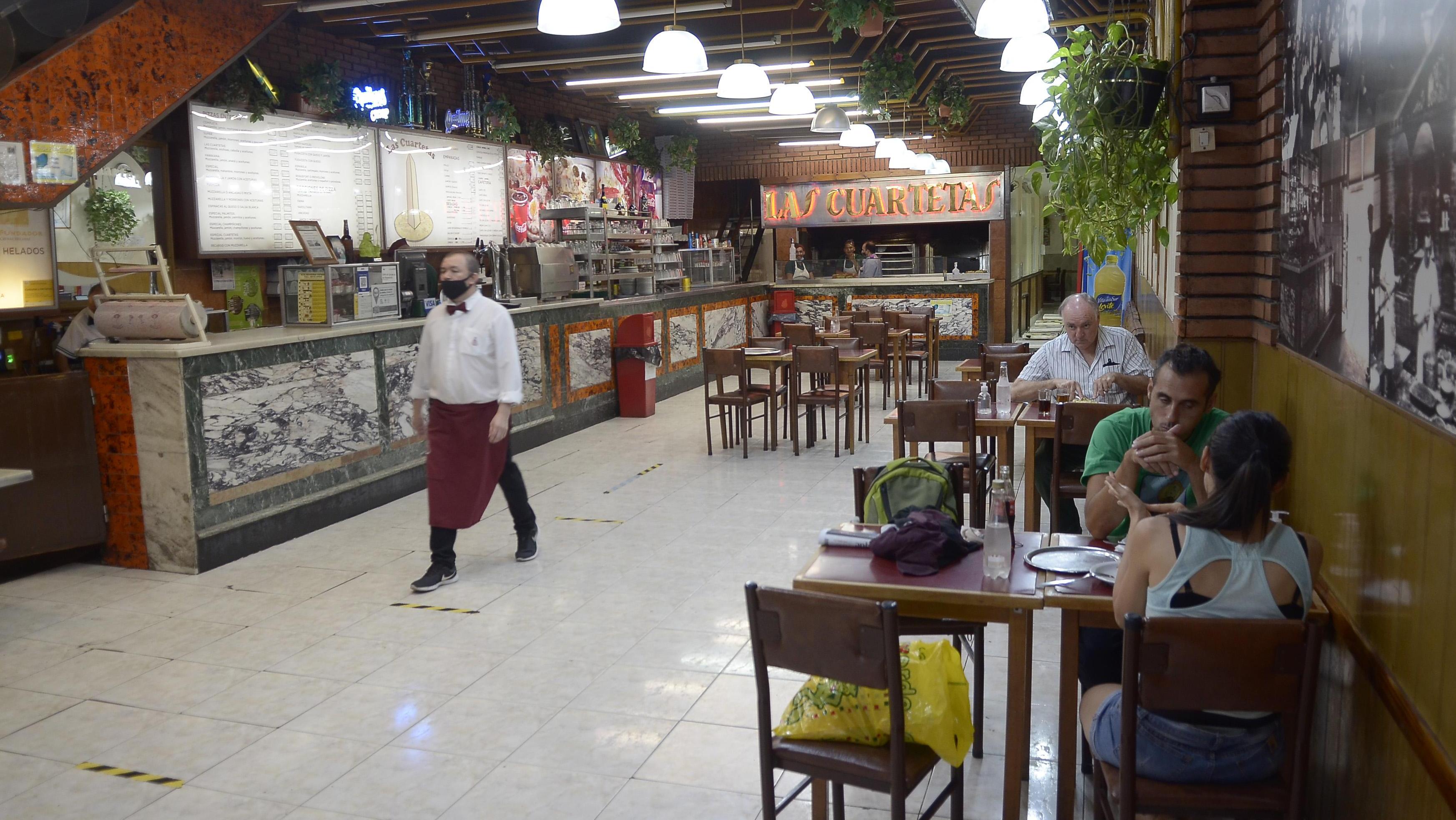 El alivio se siente más en los comercios de barrio que en los del microcentro. (Fernando Pérez Ré)