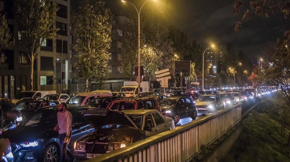 Las salidas de París colapsaron este viernes.