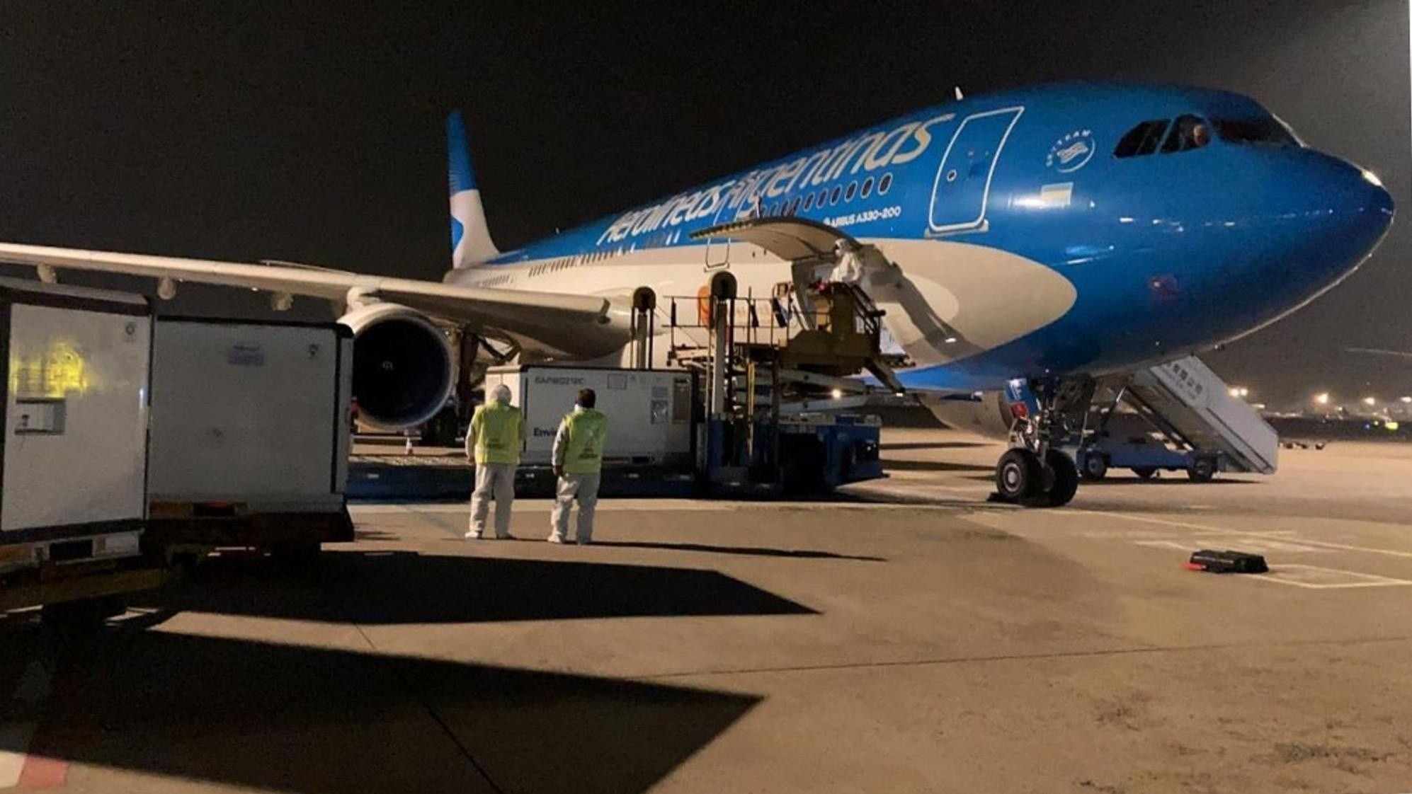 Esta tarde llega el décimo vuelo de Aerolíneas Argentinas con más dosis de la Sputnik-V (Télam). 