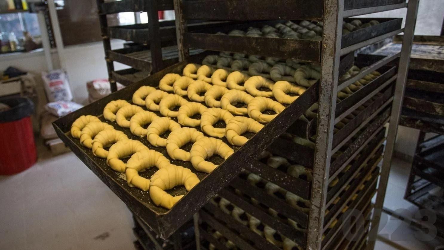 Medialunas y otras facturas eran robados con elementos similares a este eran robados día a día por el repartidor de Panadería Vía Appia.