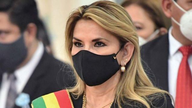 Bolivia: Jeanine Áñez se negó a declarar en la causa por un préstamo del FMI.