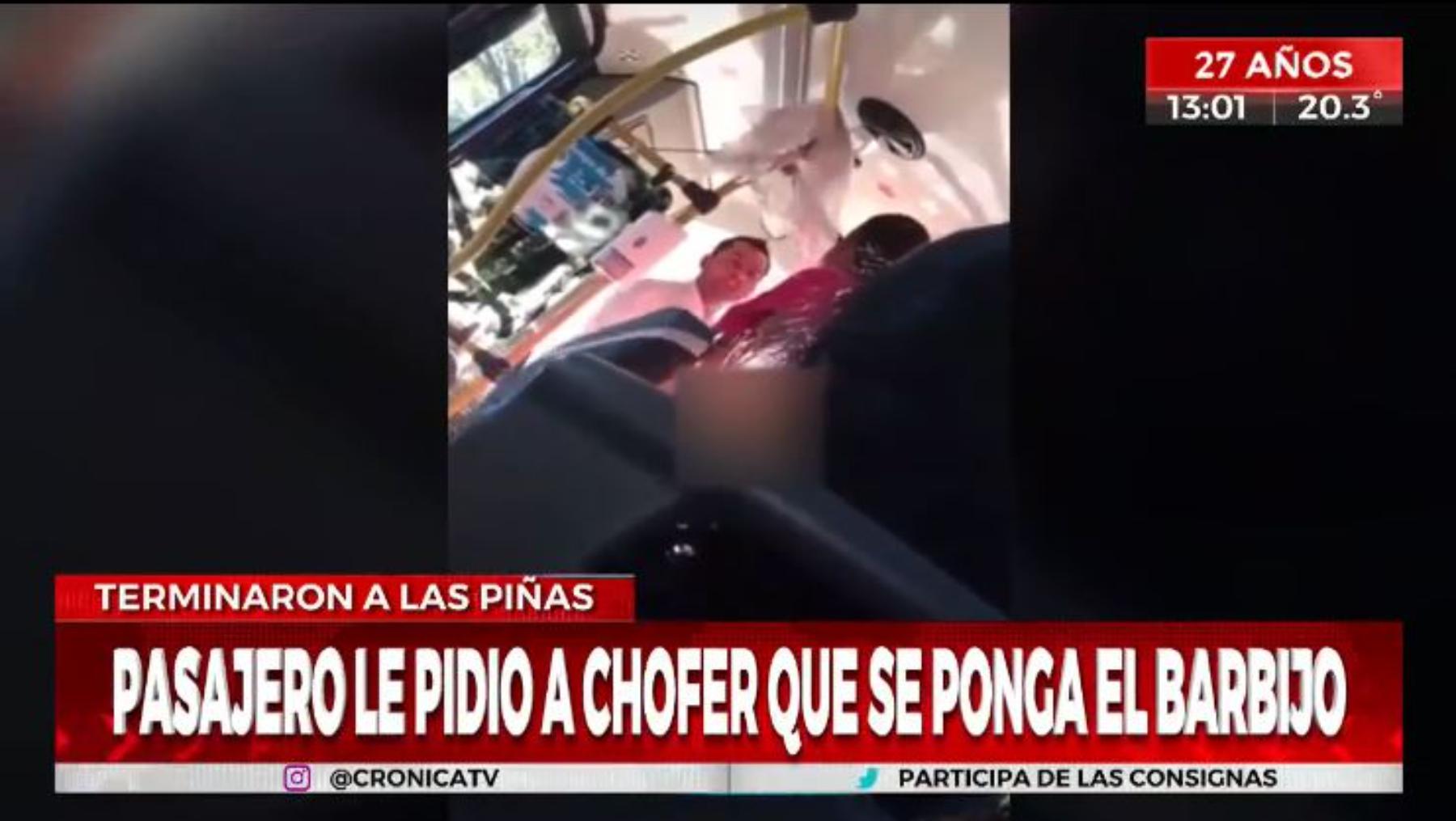 Empezaron a discutir y terminaron a las piñas (Captura Crónica HD). 