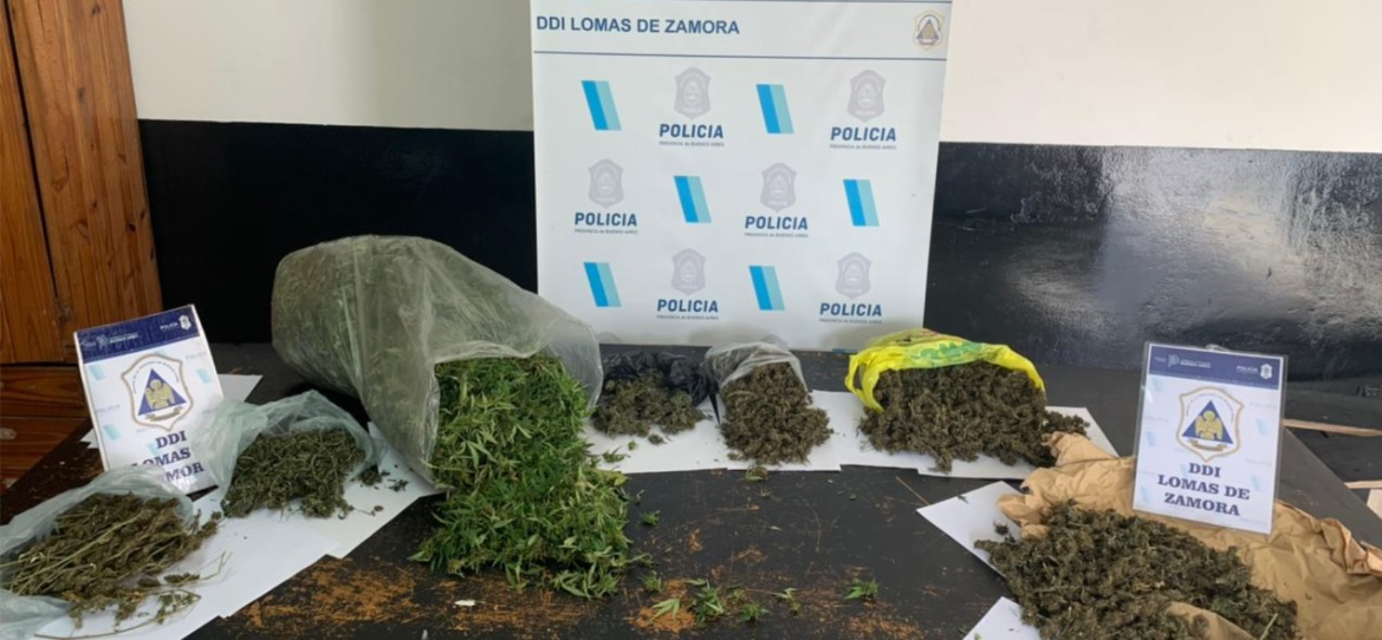 Esta es parte de la droga que fue incautada por los investigadores policiales.