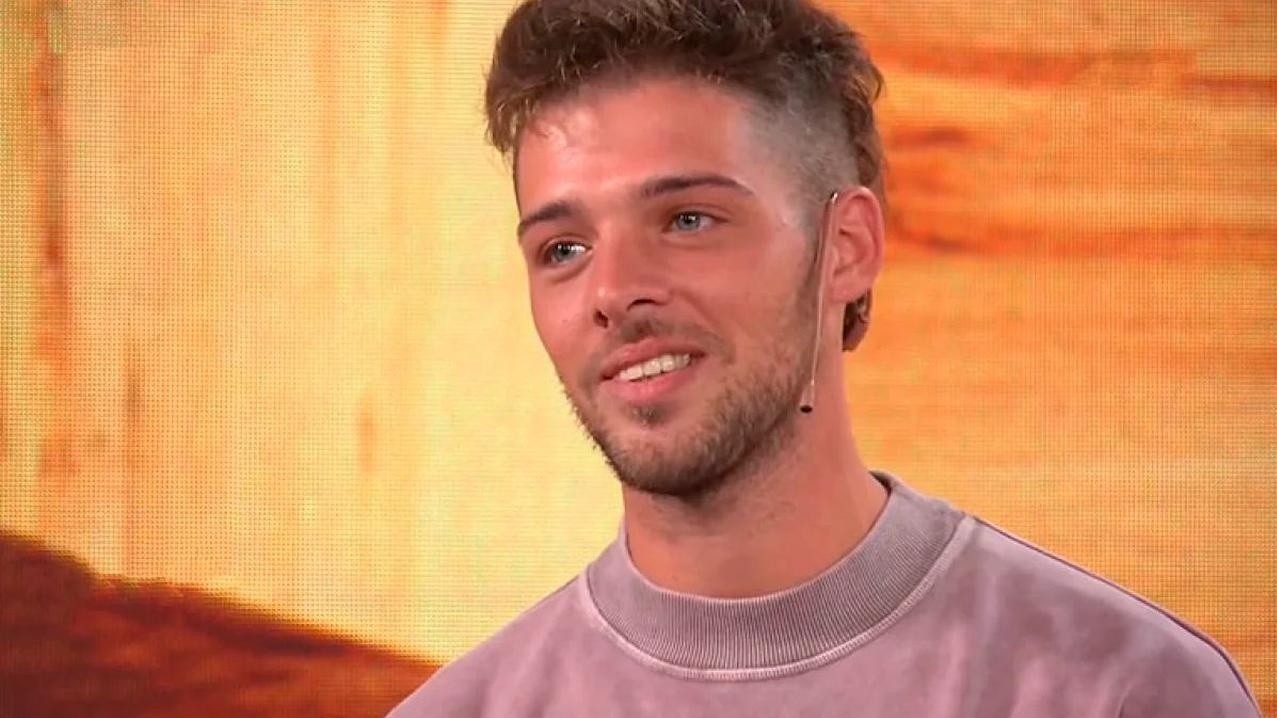 El influencer se abrió respecto al suicidio de su madre en el programa de Andy Kusnetzoff.