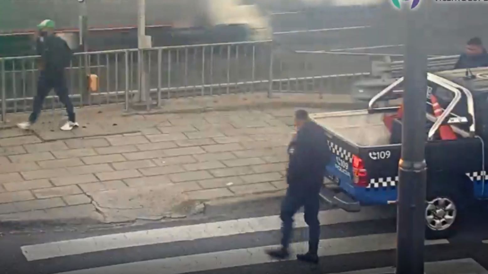 Los policías fueron guiados desde el Centro de Monitoreo hasta dar con el sospechoso (captura de video).