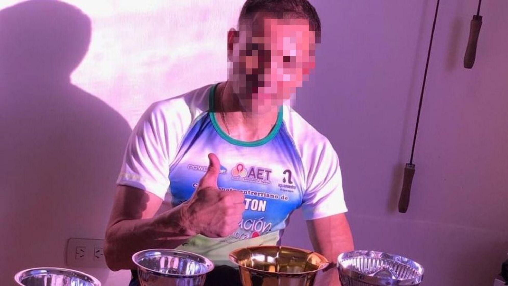 El atleta acusado quedó bajo prisión preventiva por orden del juez.