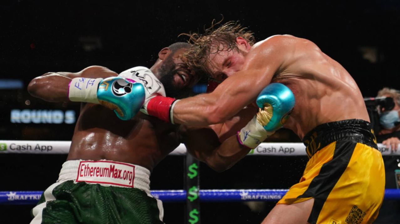 La pelea entre Mayweather y Logan se celebró a ocho rounds de tres minutos cada uno.