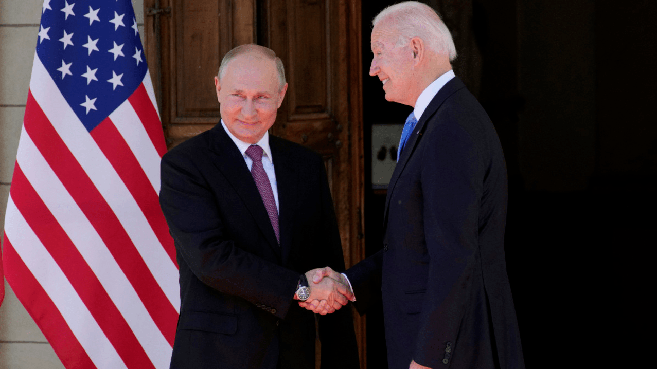 La primera fotografía del encuentro entre Joe Biden y Vladimir Putin en Ginebra, Suiza.