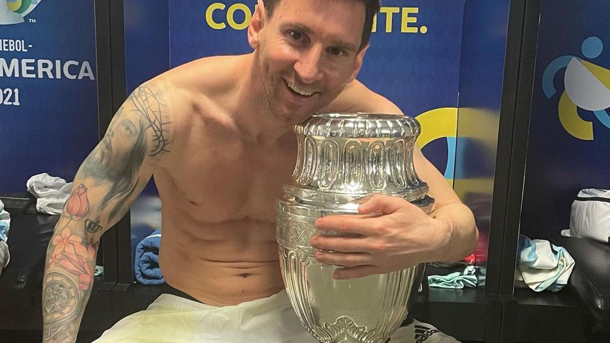 Tras ganar la Copa América, Messi recibió más de 450.000 mensajes: colegas top, estrellas y más.