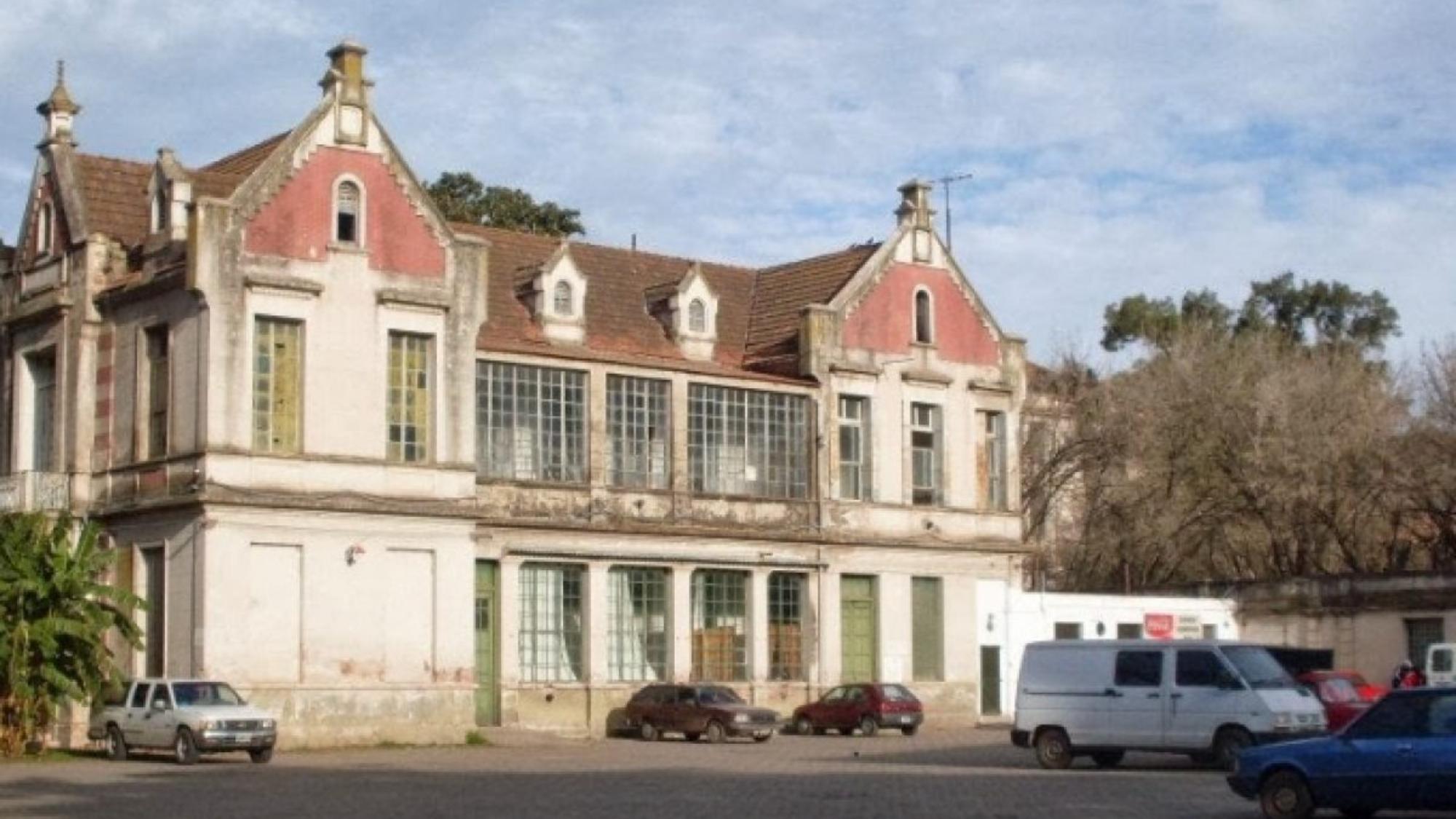 El herido fue asistido por los médicos en el Hospital Vicente López y Planes, en General Rodríguez.