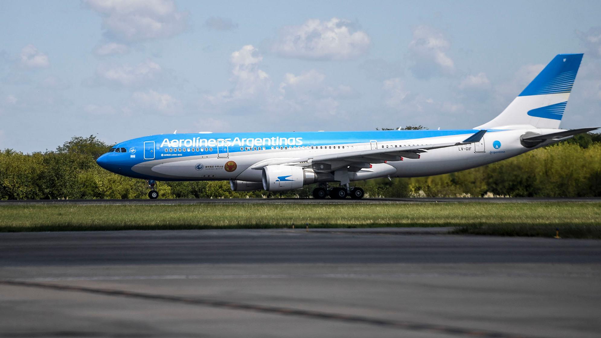 Partió un nuevo vuelo de Aerolíneas Argentinas a China en busca de vacunas Sinopharm.