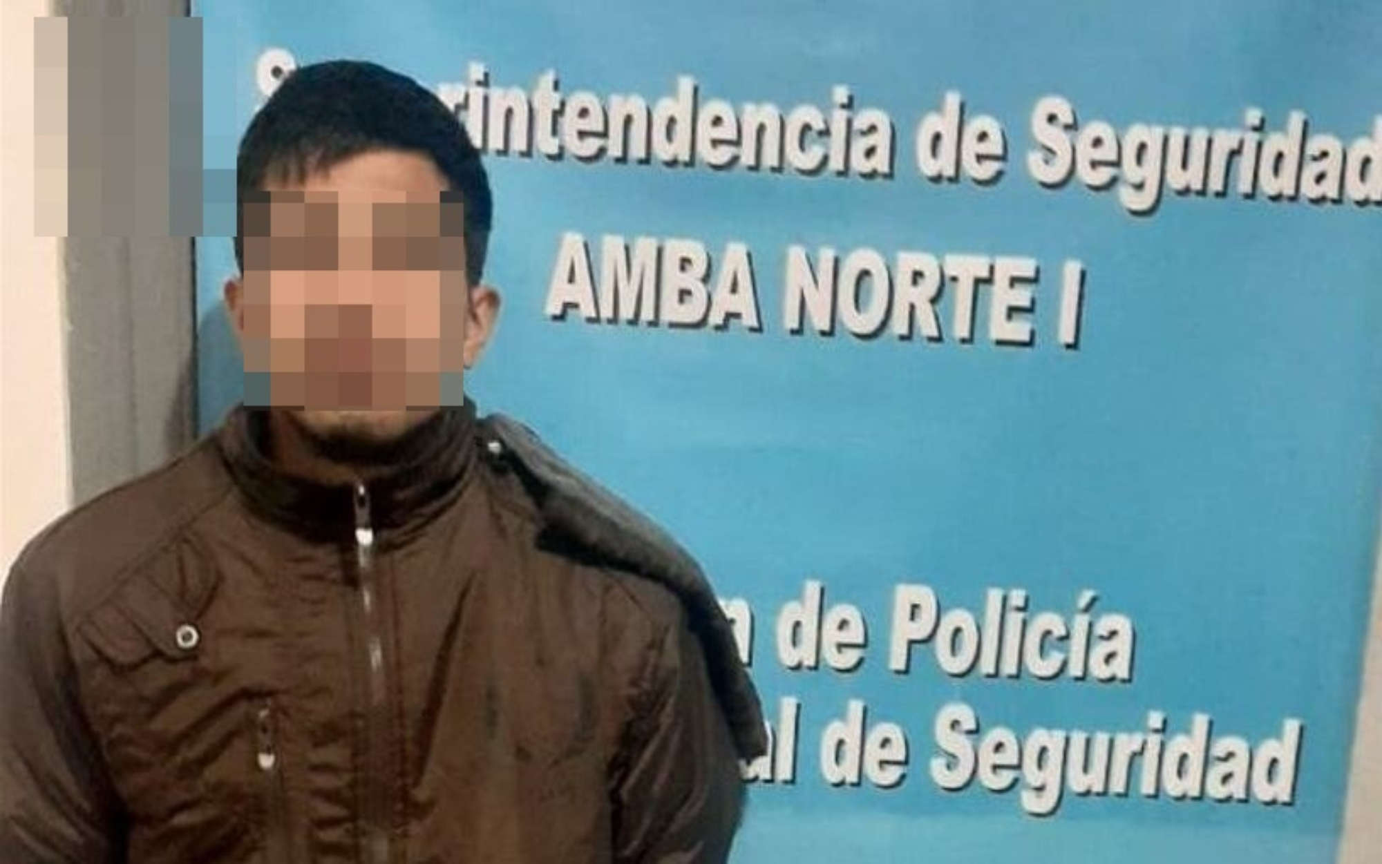 Este es el hombre que fue capturado por los investigadores policiales.