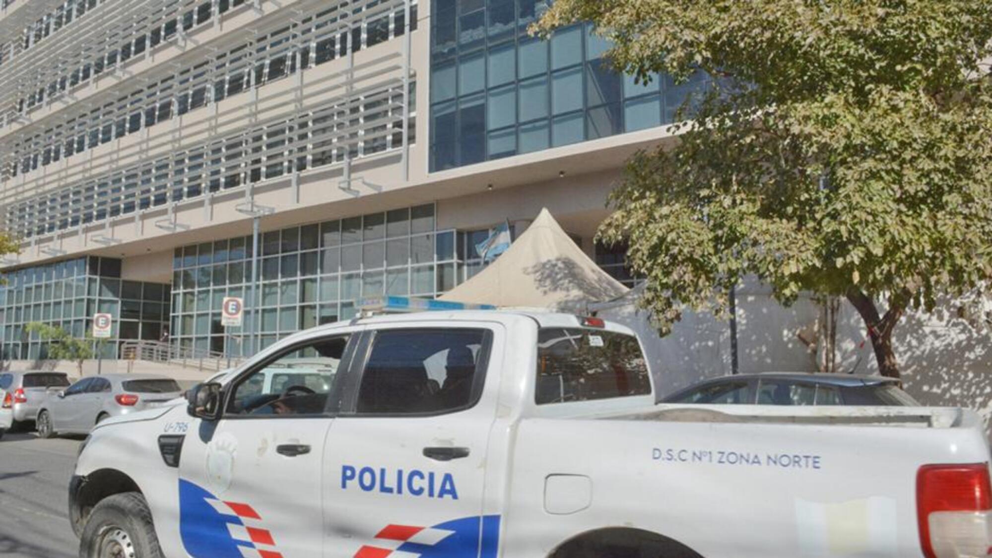 Edificio judicial hasta donde fue trasladado por la Policía el violador.