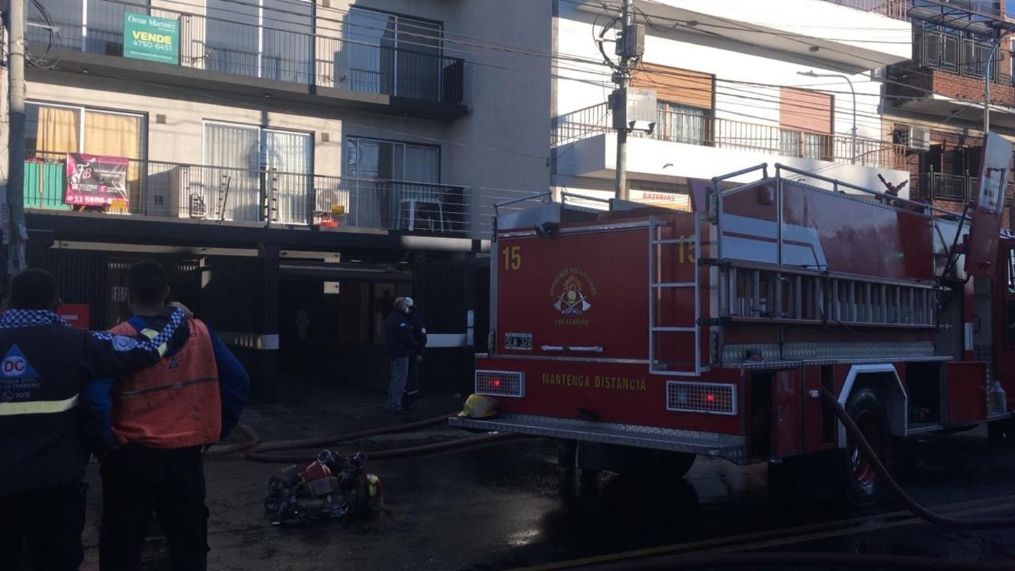 Gran congoja entre los compañeros de los bomberos muertos en Caseros.