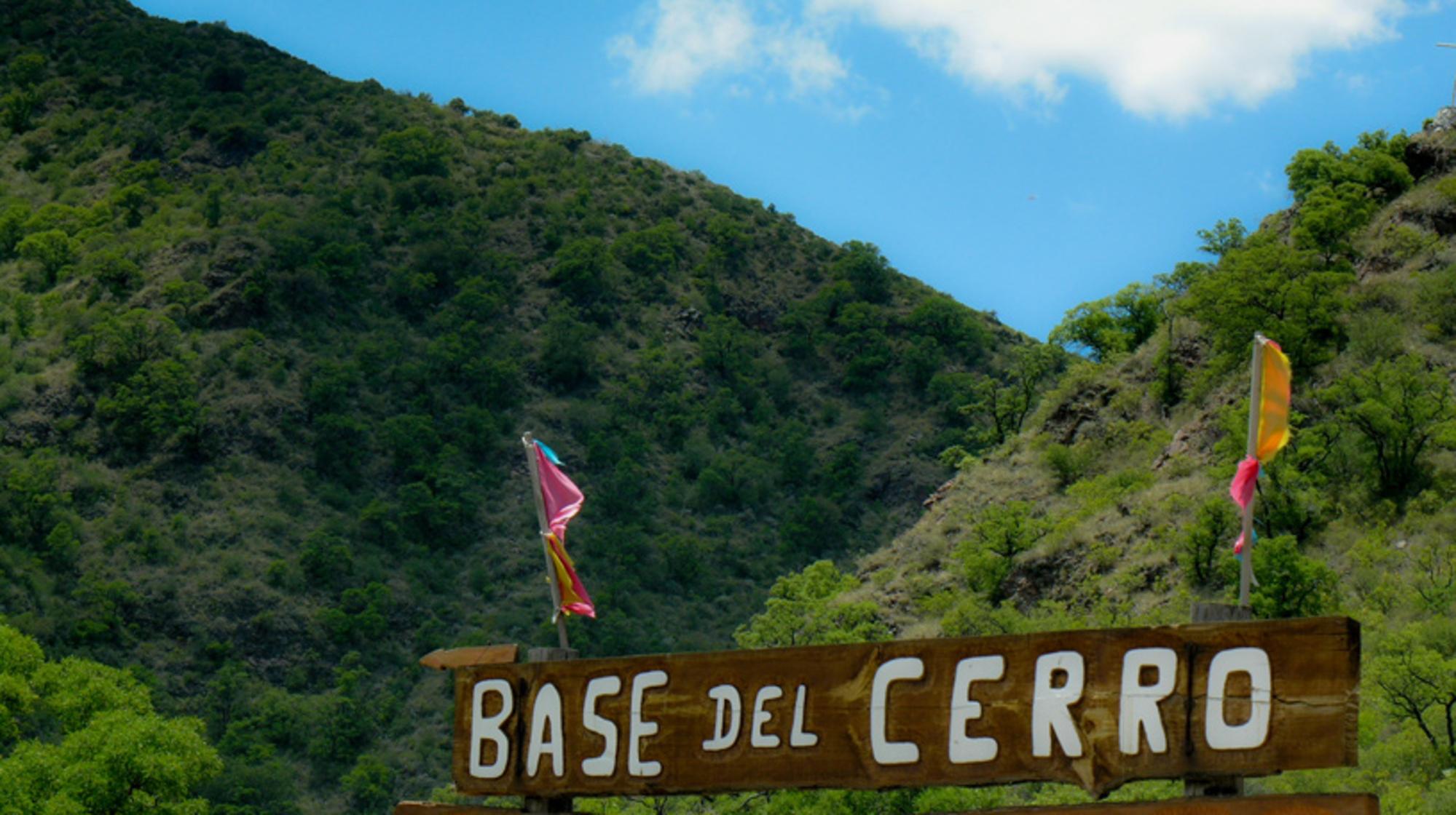 El hombre falleció cuando subía el Cerro Uritorco, uno de los más altos de la provincia de Córdoba.  