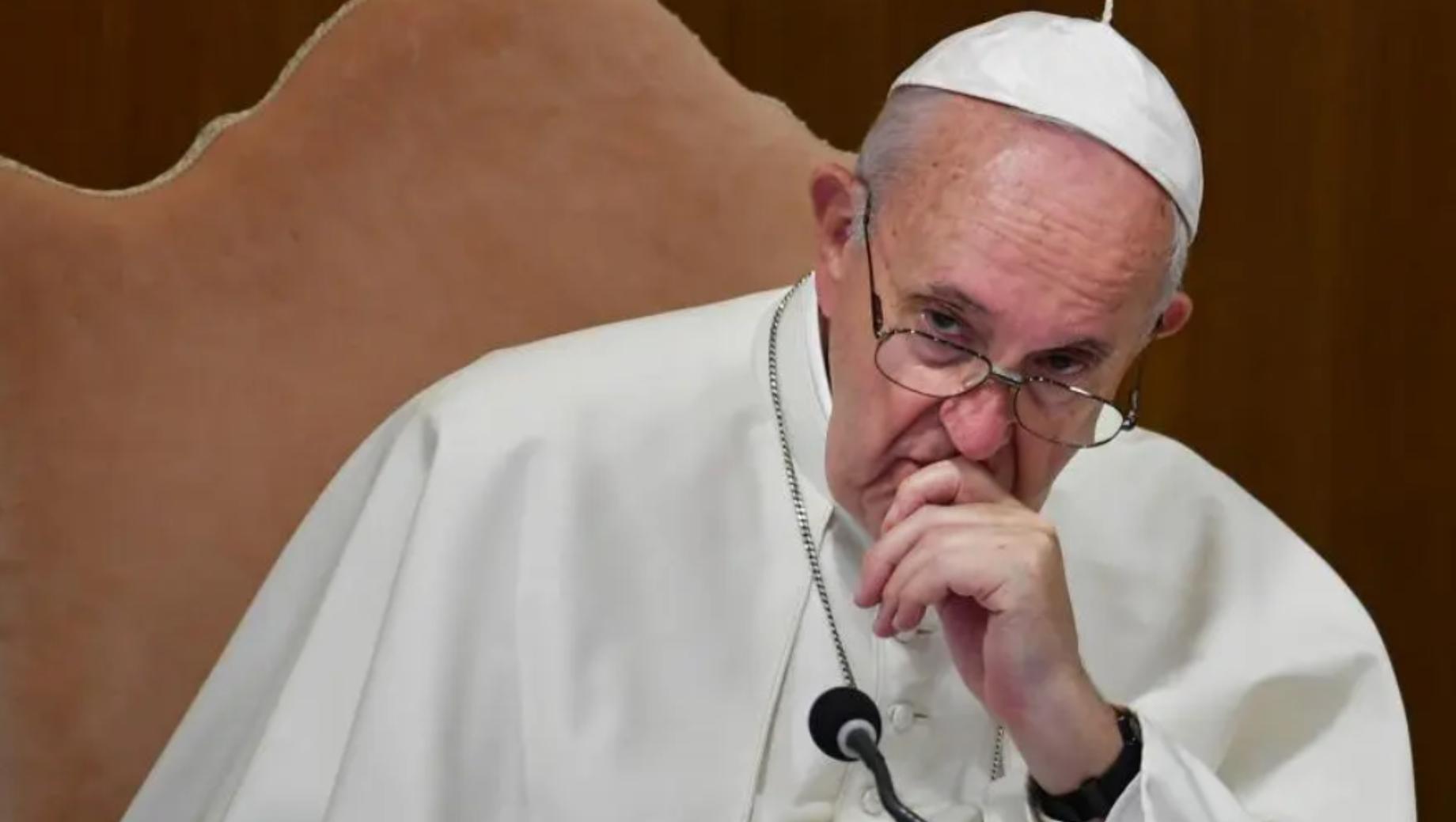 El Papa Francisco fue amenazado de muerte con una carta que contenía tres balas en su interior.